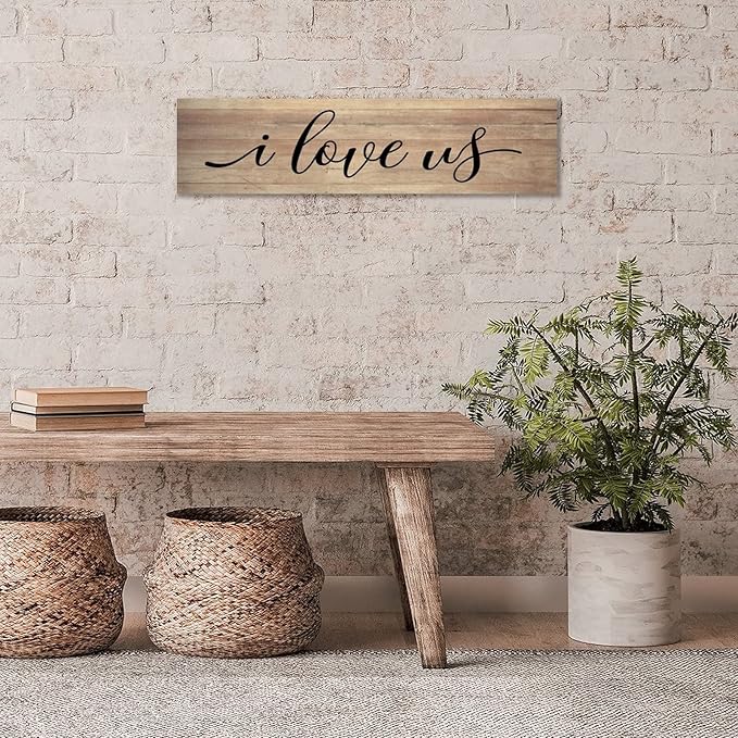 Rustic Wood Sign I Love Us Inspirational Quote Distressed Look Decorative Wooden Sign Vintage Wall Hanging Art Plaque Wall Decoration Home Decor for Farmhouse Room Door Porch Family Sign