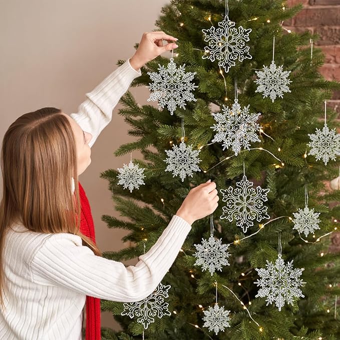 Christmas Tree Decorations Snowflake Ornaments 36Pcs Clear Plastic Hanging Snowflakes from Ceiling Snow Flakes Decorating Hanging for Winter Wonderland Decorations Indoor Outdoor Decor