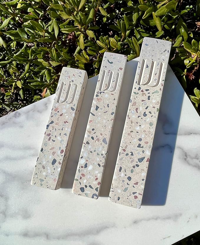 A&S Mezuzot A&S Modern Stone Mezuzah Case Design, Mezuza Cover for Scroll Protection, Easy Peel and Stick Houswarming Gift and Home Blessing (Terrazzo Beige, 5 Inches)