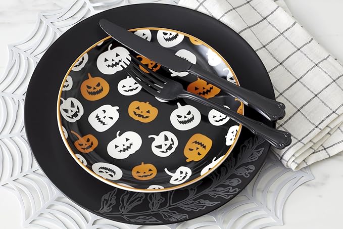 Oneida Dinnerware Set, Vintro Halloween Accent Plates, Assorted Set of 4, Porcelain, Dishwasher Safe, Microwave Safe, Halloween Decor Indoor, Skulls, Pumpkins, Spooky Decorative Plates (4 Piece)
