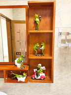 VVGIFTS Frog Figurines Decor Funny Cute Craft Resin Frog Sculpture Statue for Home Office Desk Tabletop Bathroom Decoration, Ornament Gift (Frog Drinking Drink)