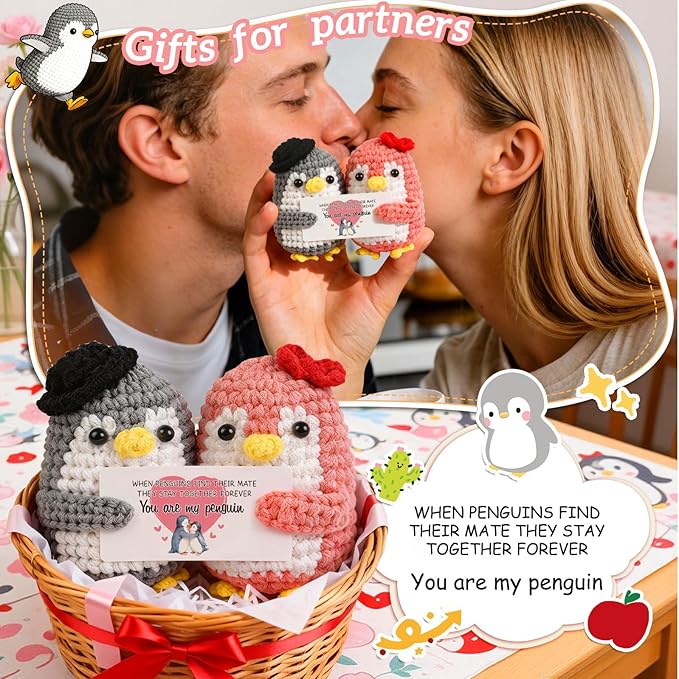 WenmthG Penguin Couple Crochet Gift – Handmade Knitted Penguin Lovers – Engagement Wedding for Couples, Husband Wife, Boyfriend Girlfriend