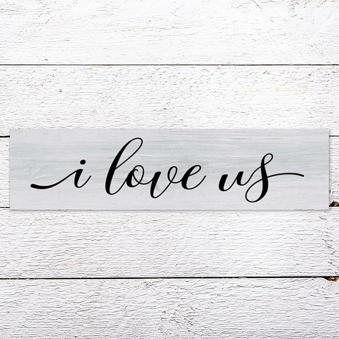 Rustic Wood Sign I Love Us Inspirational Quote Distressed Look Decorative Wooden Sign Vintage Wall Hanging Art Plaque Wall Decoration Home Decor for Farmhouse Room Door Porch Family Sign