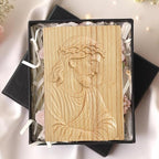 Hand-Carved Wooden Jesus Plaque – Christian Wall & Desk Decor with Stand, Natural Wood Relief Art, Catholic Religious Gift, Gift-Ready Box for Home Altar, Easter & Christmas