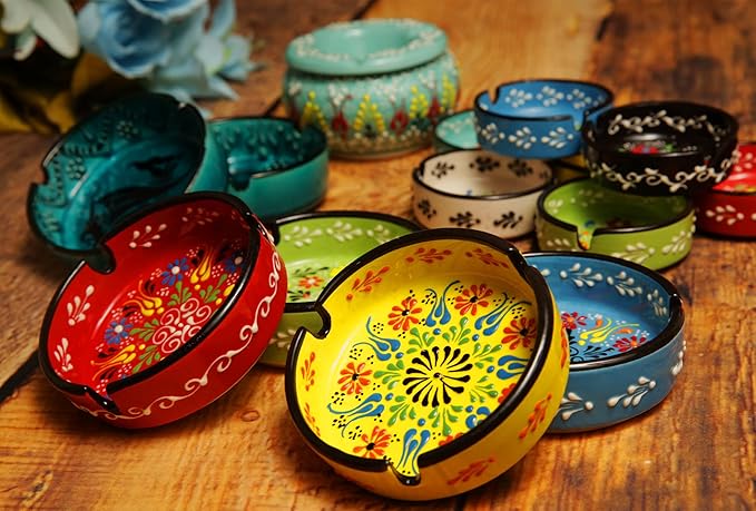Ashtray Set Cigarette Ash Tray for Indoor Outdoor Use Ash Holder for Smokers Desktop Smoking Ash Tray - Home Office Decoration Hand-Paint Ceramic Cigar Ashtrays (2 pcs Large - Red and Green)