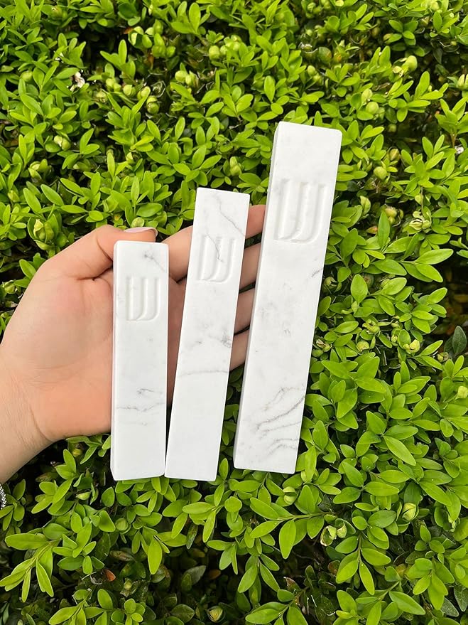 A&S Mezuzot A&S Modern Stone Mezuzah Case Design, Mezuza Cover for Scroll Protection, Easy Peel and Stick Houswarming Gift and Home Blessing