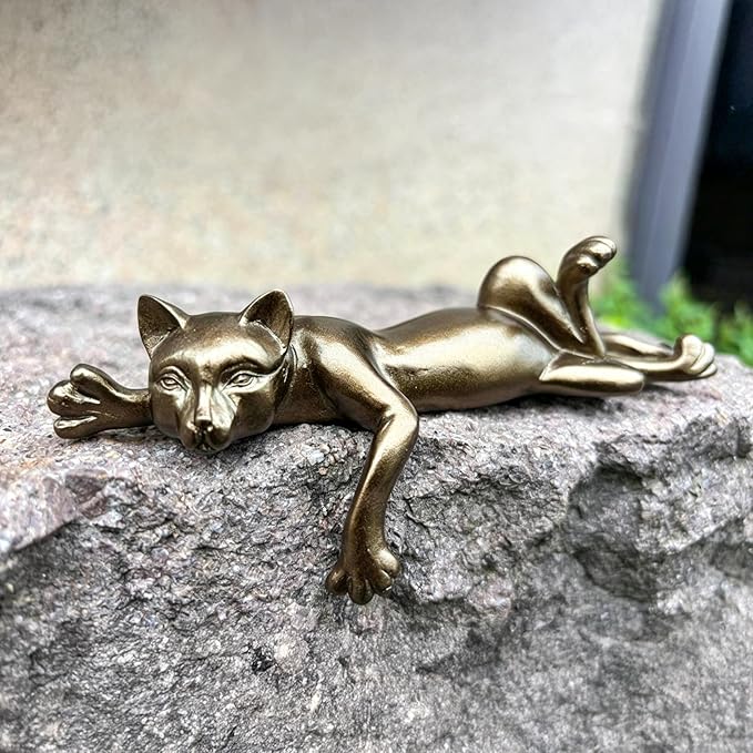 Golden Cat Resin Statue - Relaxing Lying Down Pose Cute Sleeping Kitten Golden Cat Figurine for Home Decor Minimalist Animal Statues for Bookshelf, Living Room, Bedroom, Office Desk Decor
