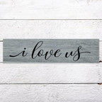 Rustic Wood Sign I Love Us Inspirational Quote Distressed Look Decorative Wooden Sign Vintage Wall Hanging Art Plaque Wall Decoration Home Decor for Farmhouse Room Door Porch Family Sign
