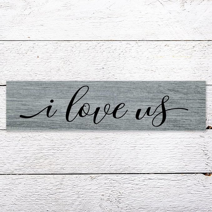 Rustic Wood Sign I Love Us Inspirational Quote Distressed Look Decorative Wooden Sign Vintage Wall Hanging Art Plaque Wall Decoration Home Decor for Farmhouse Room Door Porch Family Sign