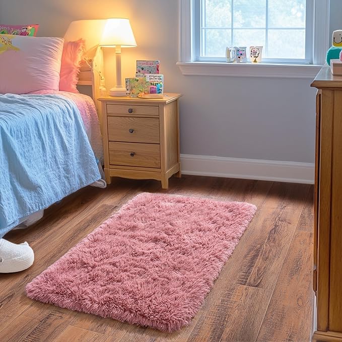 Small Blush Rugs for Bedroom, Fluffy 2x3 Rug Throw Non Slip for Bedside Dorm Kids Room, Plush Comfy Shag Carpet for Home Decor Aesthetic