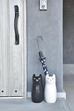 PaletteLife Cat Umbrella Stand, Compact Ceramic Umbrella Holder for Entryway, Cute Scandinavian Decorative Umbrella Rack, White