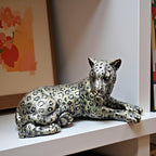 Cheetah Statue Home Decor Sculpture, Sitting Cheetah Desktop Ornament,Handmade with Resin,Office countertop Decoration,Suitable for Living Room, Dining Table, Bedroom
