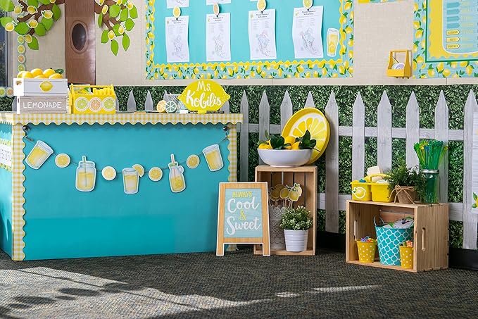 Teacher Created Resources Boxwood Better Than Paper Bulletin Board Roll (TCR77448)