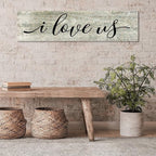 Rustic Wood Sign I Love Us Inspirational Quote Distressed Look Decorative Wooden Sign Vintage Wall Hanging Art Plaque Wall Decoration Home Decor for Farmhouse Room Door Porch Family Sign