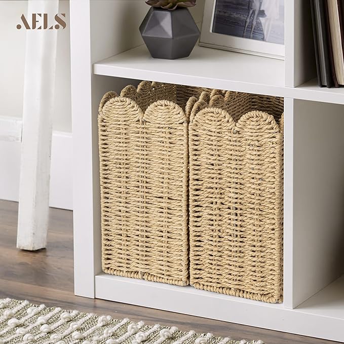 AELS Woven Natural Fibre Magazine Holder, Scalloped Edge Floor Magazine Rack, Hand-woven Organizer, Boho Modern Farmhouse Book Basket, File Newspaper Mail Holder for Office