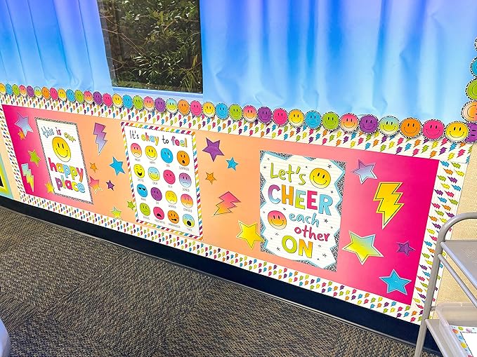 Teacher Created Resources Pink and Orange Color Wash Better Than Paper Bulletin Board Roll (TCR77905)